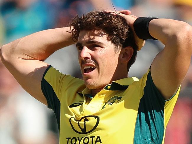 PERTH, AUSTRALIA - NOVEMBER 10: Sean Abbott of Australia reacts to a Pakistan run during game three of the Men's ODI series between Australia and Pakistan at Perth Stadium on November 10, 2024 in Perth, Australia. (Photo by Janelle St Pierre/Getty Images)