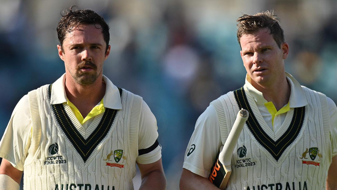 Travis Head and Steve Smith have the Aussies on top in the WTC Final. (Photo by Glyn KIRK / AFP)