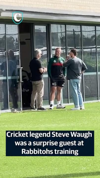 Cricket legend Steve Waugh at Bunnies