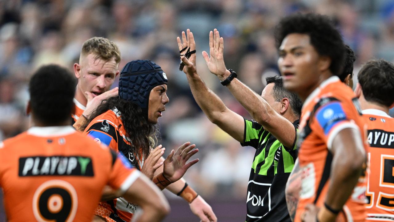 Watch: Two moments put Luai under the spotlight