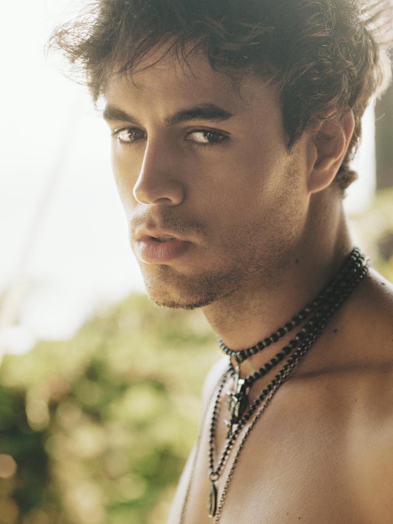 Iglesias circa 2003.