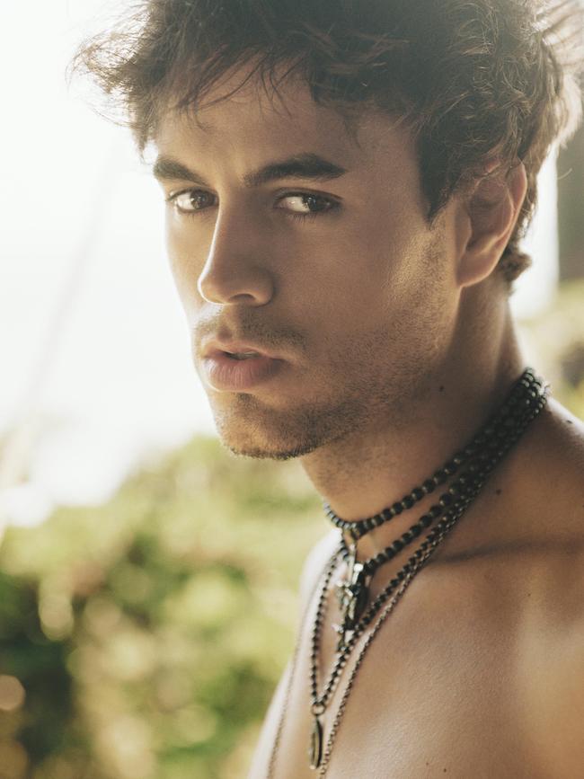 Iglesias circa 2003.