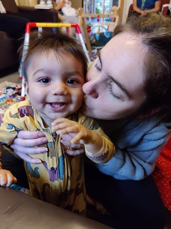 Belinda Wahry with her baby son Toby at mother and baby mental health unit Helen Mayo House. Supplied: Belinda Wahry