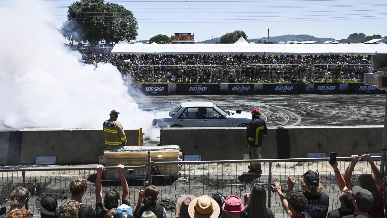 Crowds gathered for the Burnout Masters. Picture: NCA NewsWire / Martin Ollman