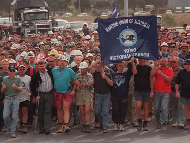 MUA members march in Melbourne in response to the Patrick Stevedores lockout.