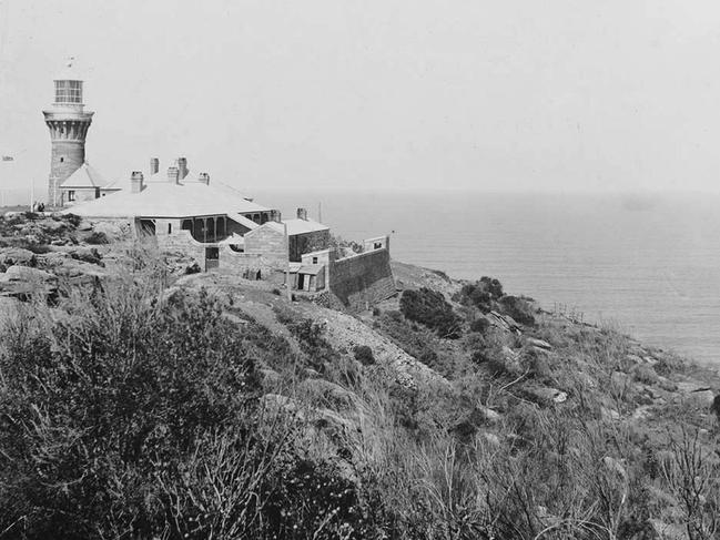 Barrenjoey Lighthouse in 1902. Photo State Library of NSW