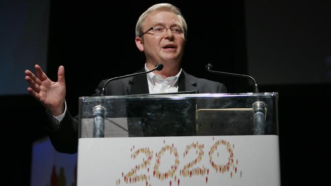 Kevin Rudd addressing delegates during the 2020 Summit.