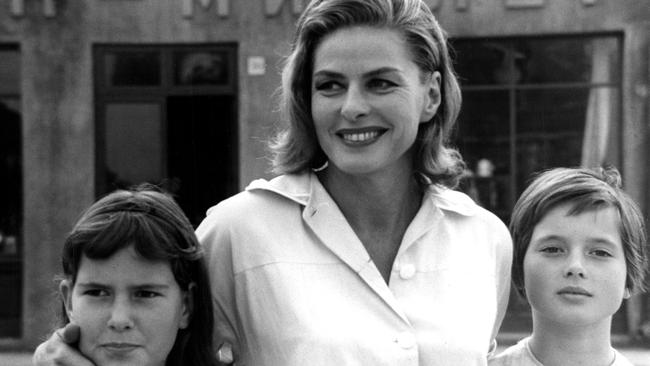 With sister Isotta Rossellini (left) and their mother Ingrid Bergman.