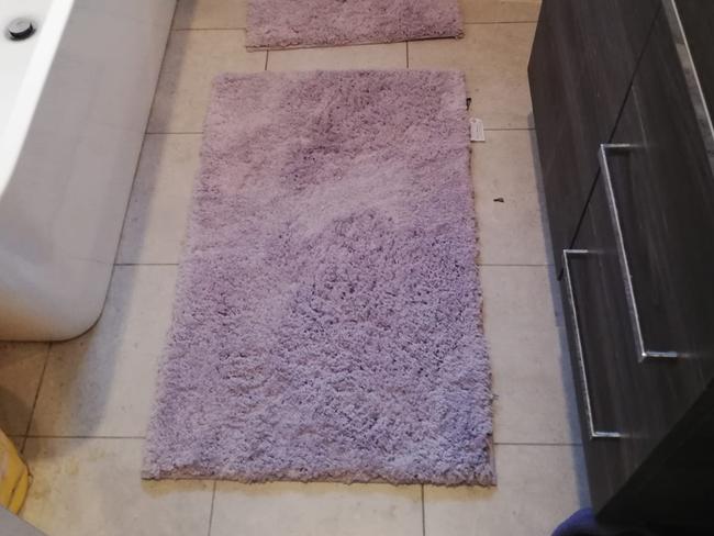 Opitical illusion bathmat baffles internet. Picture: Facebook/Aldi Mums