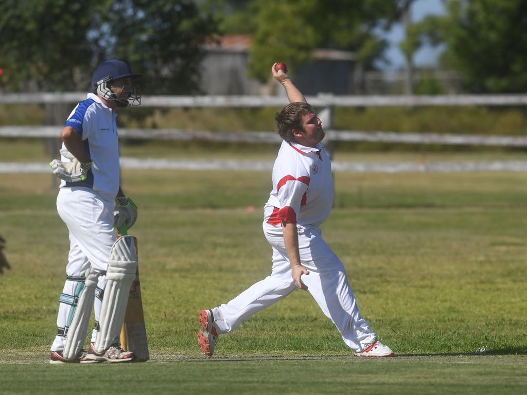 Chris Cleaver bowls for Souths in CRCA premier league