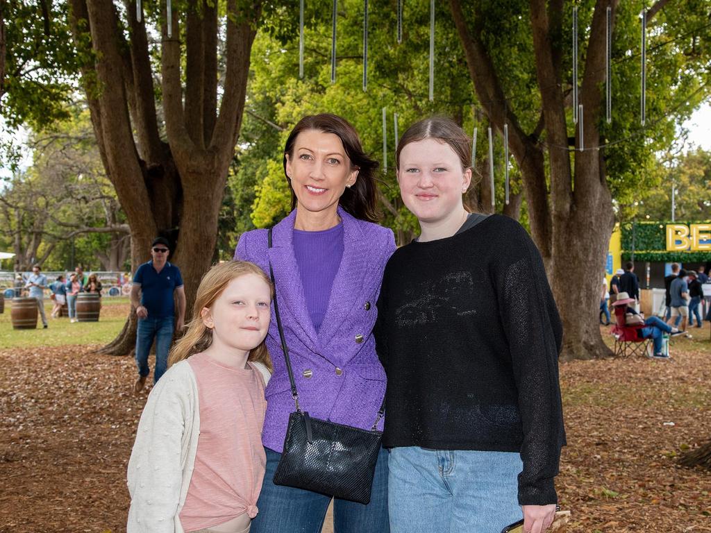 Zoe, Kirsty and Lilly Hayes. Festival of Food and Wine, Queens Park, Toowoomba Carnival of Flowers. Saturday September 10, 2022 Picture: Bev Lacey