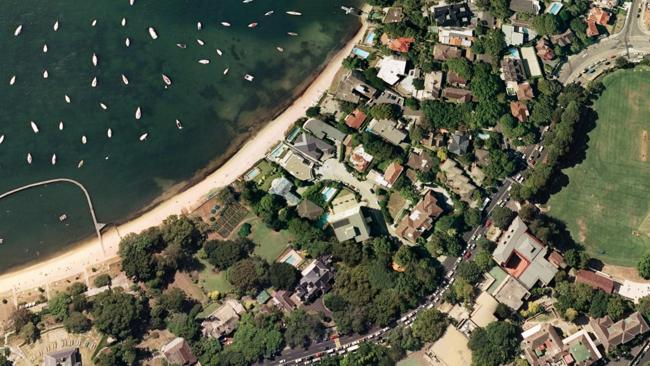  Google Earth images of the waterfront mansions of Fairwater and Elaine belonging to businessman John B Fairfax. It has been listed on the market with an expected $100 million price tag. Picture: Supplied 