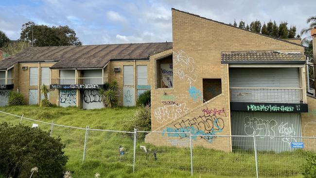 Berkeley Living Retirement Village shut down in 2017 and has now become an "eyesore" as residents dub the plot of land a "cesspool" of crime. Picture: Alice Barker.