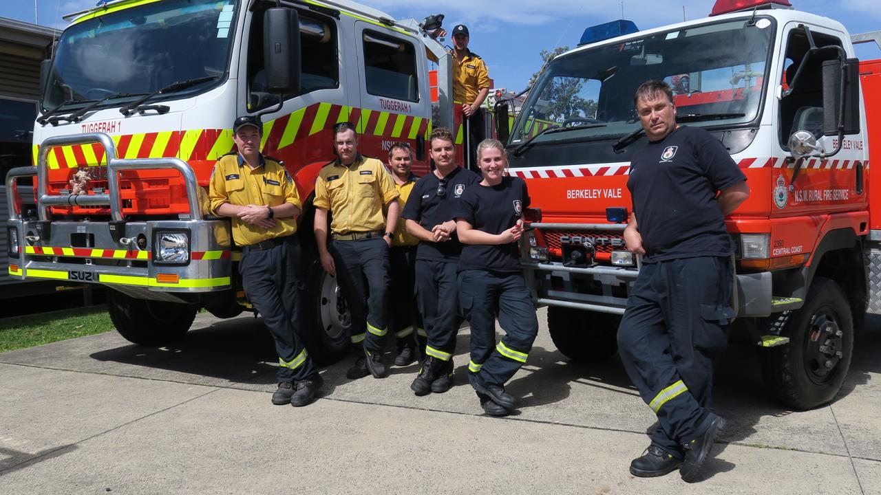 NSW fires: Central Coast RFS firefighters help battle Taree, Port ...