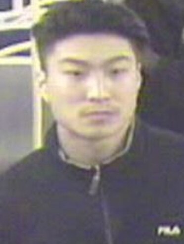 Police wish to speak to this man in relation to criminal damage on a Caulfield-bound train on Sunday, 8 October 2017.