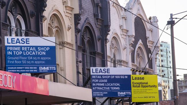 Signs of the times. For lease signs along Chapel St this week. Picture: Wayne Taylor 4th June 2020