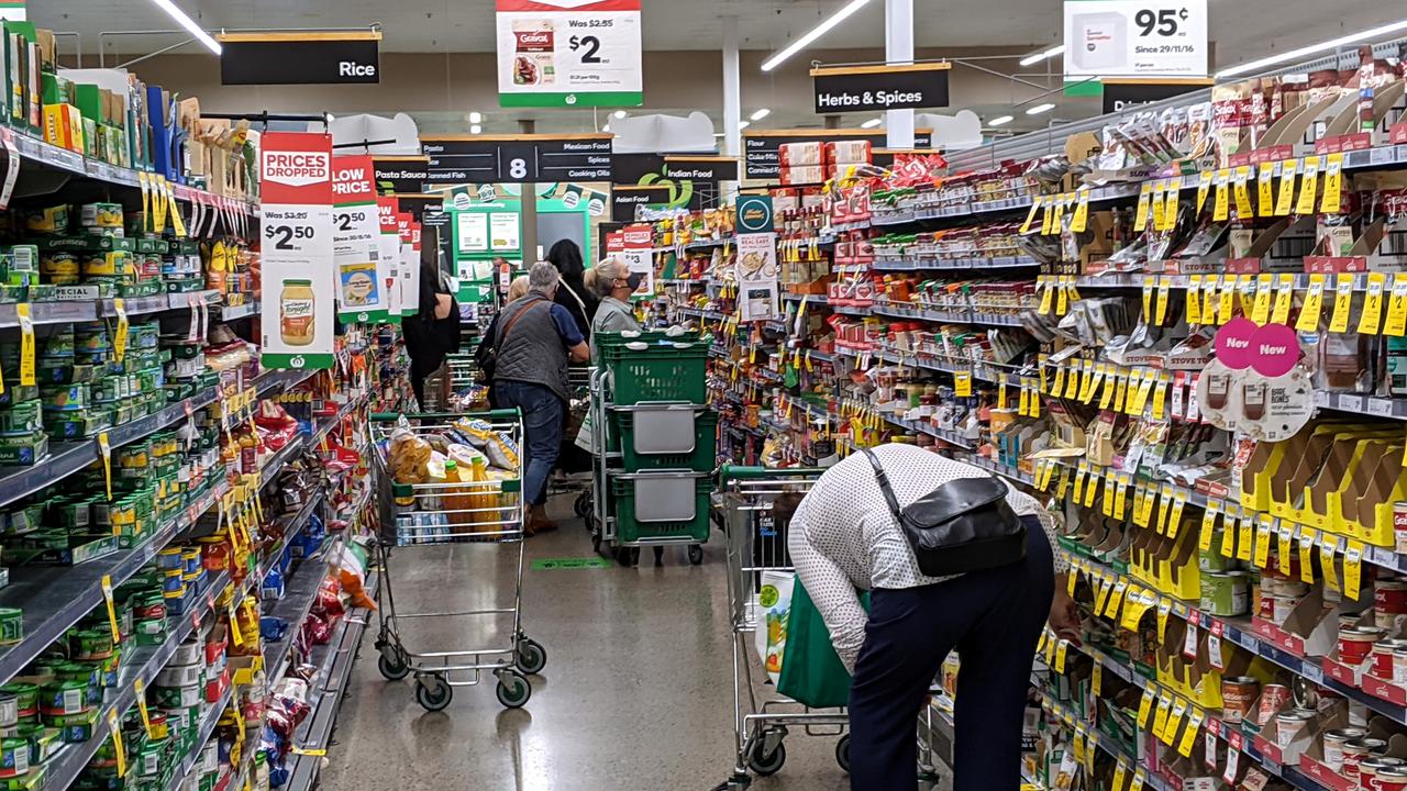 No break-up but supermarkets face legislative reforms