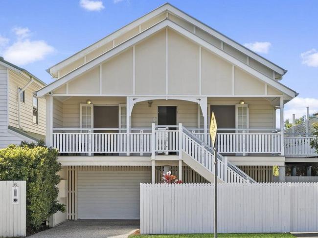 Lower home values in Melbourne and Sydney continue to weigh down the national housing market while the remaining capitals record a lift through September