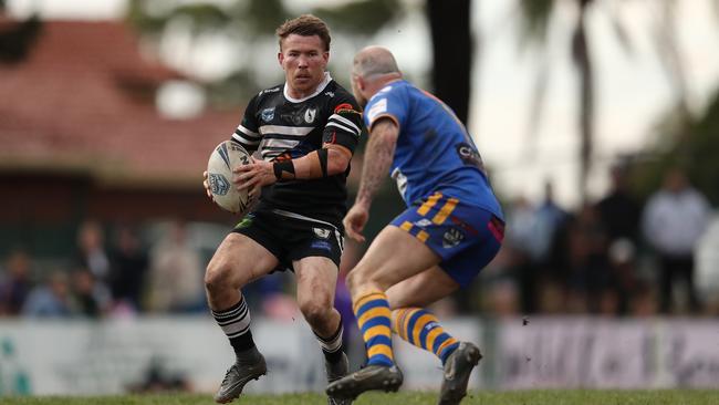 Timothy Dengate on the fly for Picton Magpies. (Photo by Jeremy Ng/Newscorp)