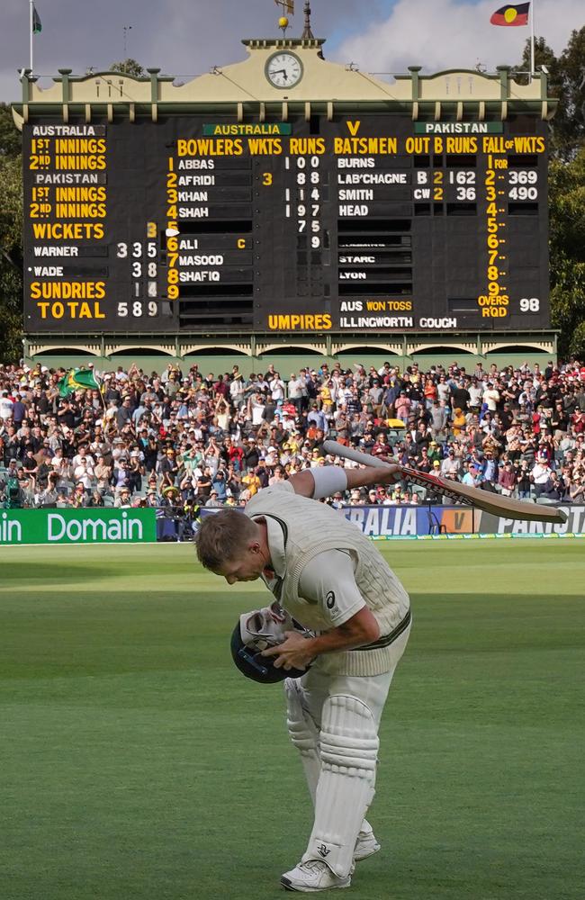 David Warner bows to the Adelaide Oval crowd after his epic knock. Picture: AAP