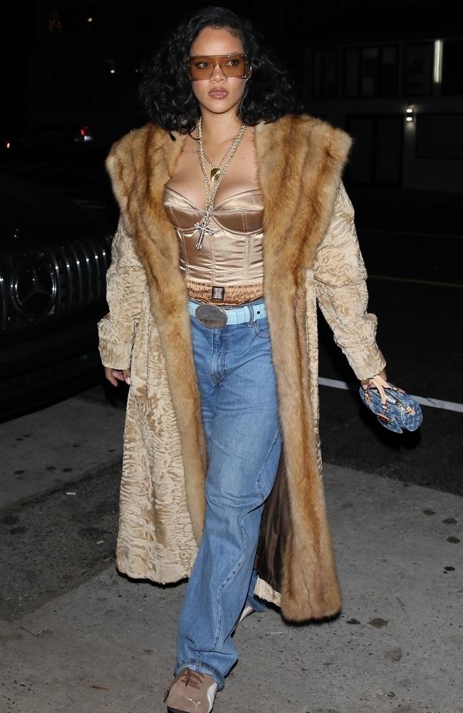 Making jeans and a nice top look glam, Rihanna looked stunning for a dinner date at Giorgio Baldi in Santa Monica. Picture: The Hollywood JR / Backgrid