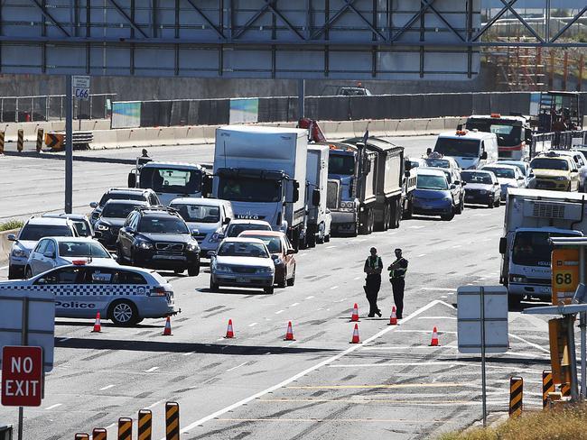 Police set up a roadblock. Picture: Ian Currie