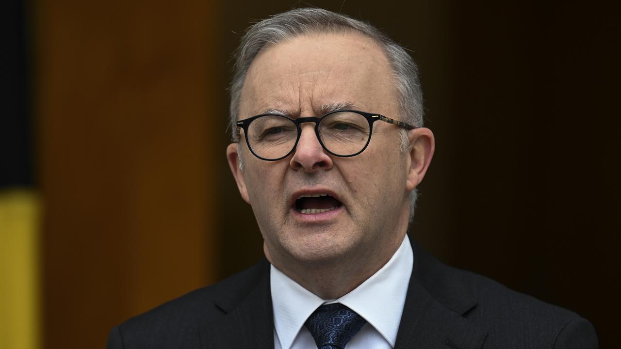 Prime Minister Anthony Albanese gets driven around by a government driver. Picture: NCA NewsWire/Martin Ollman
