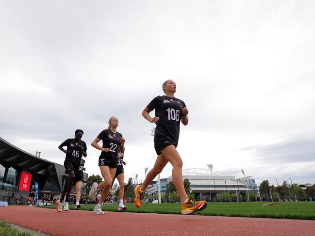 Amelie Prosser-Shaw in action at the combine. Photo: Dylan Burns/AFL Photos