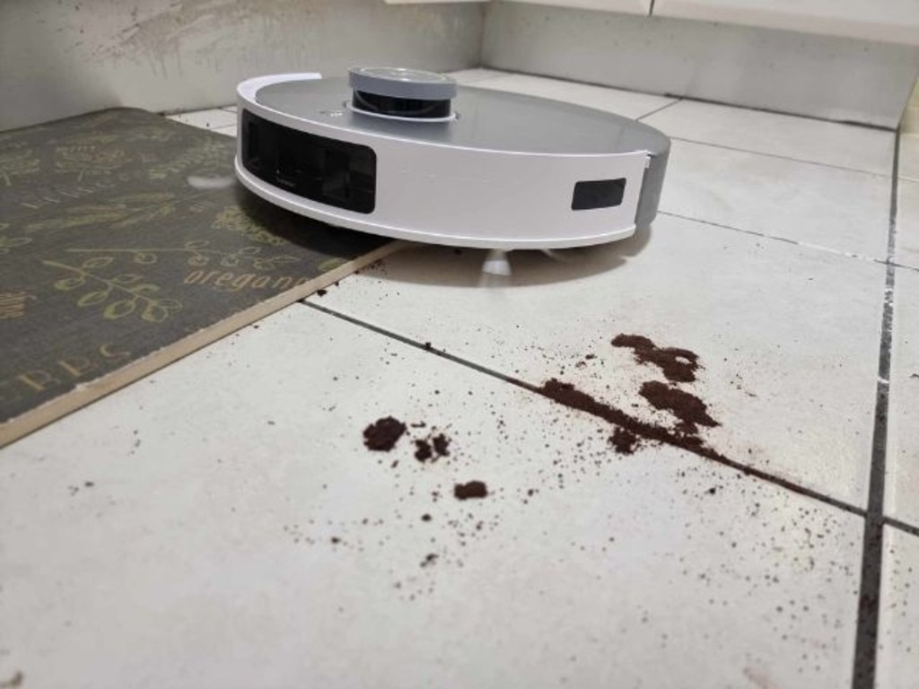 The Edge Deep Clean function made sure there was no crumb or coffee granule left behind. Picture: news.com.au/Tahnee-Jae Lopez-Vito.