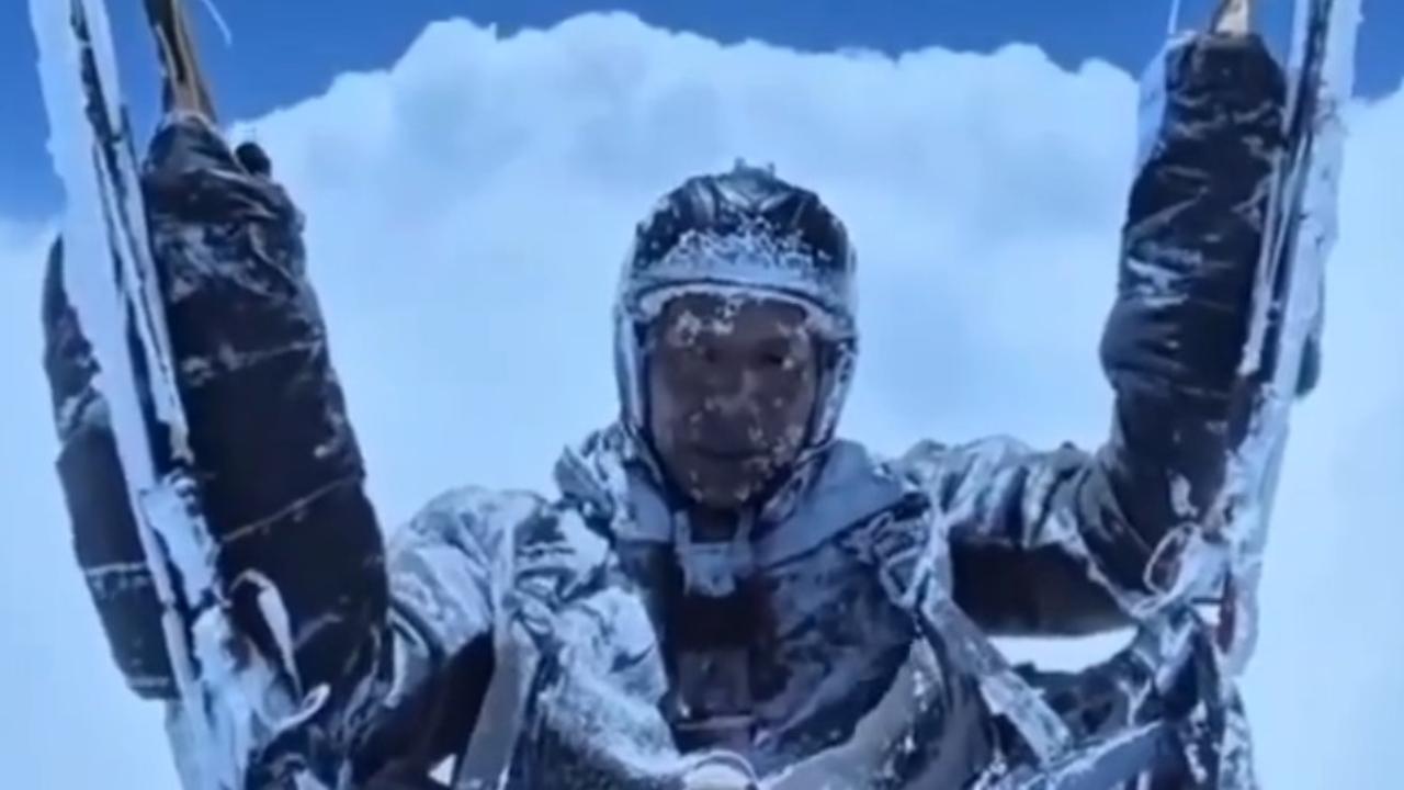 Paraglider sucked 8.5km into the sky