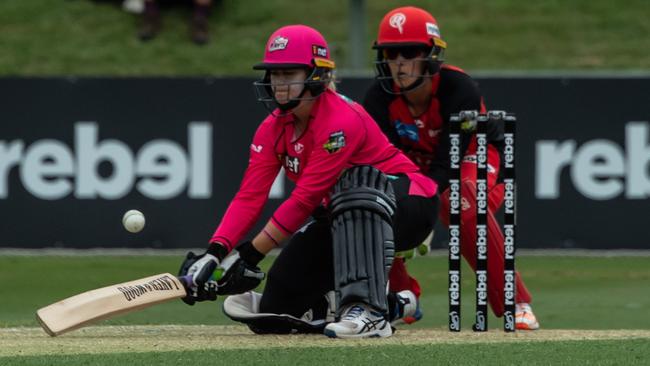 Dane Van Niekerk helped rescue the Sixers’ innings. Picture: AAP