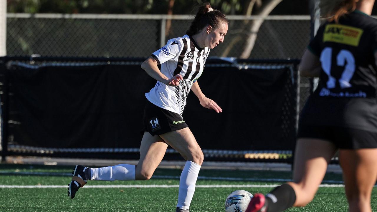 Isabella Edwards for Gladesville Ravens in the NPL Women's NSW. Picture: Aptitude Photography