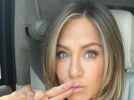 Jennifer Aniston in car. Picture: Supplied