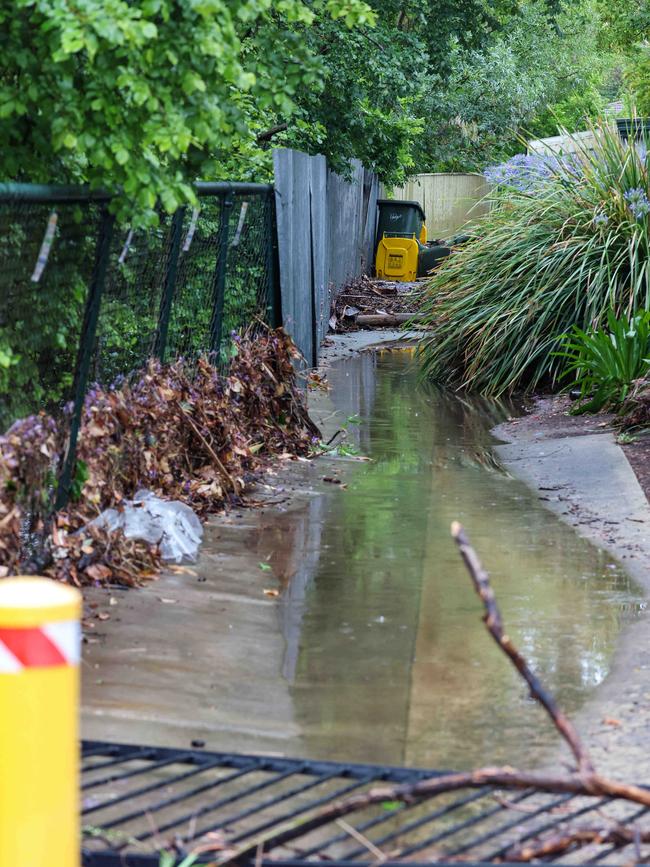 Flooding on Le Hunte St, Wayville. Picture: Russell Millard Photography