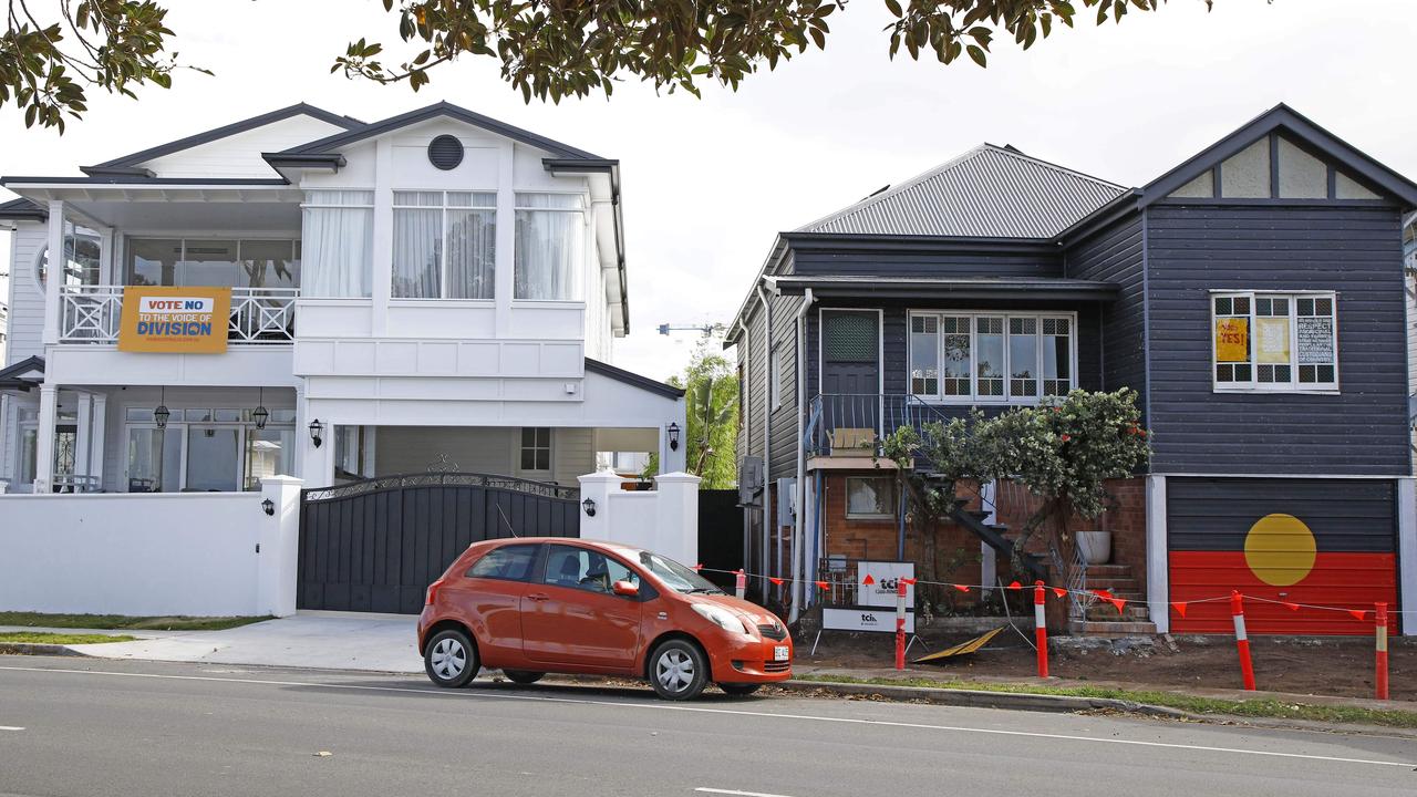 The Yes and No houses in Brisbane’s leafy bayside suburb of Wynnum. Picture: NCA NewsWire/Tertius Pickard