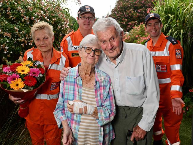 Mary and Hans Palzer (middle) with Chelsea SES members Ria Breider, Mick Sander and Cameron Milner. Picture: Josie Hayden