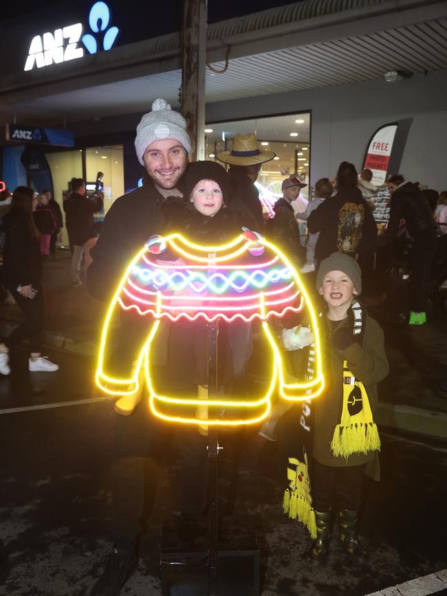 MELBOURNE, AUSTRALIA - JULY 26 2024 Jye, Logan and Jack Attend the Gippsland SnowFest held in Warragul. Picture: Brendan Beckett