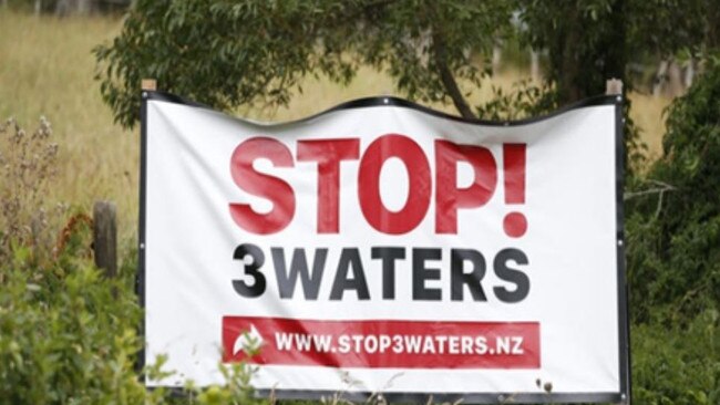 One of many signs protesting the NZ government's water infrastructure plan.