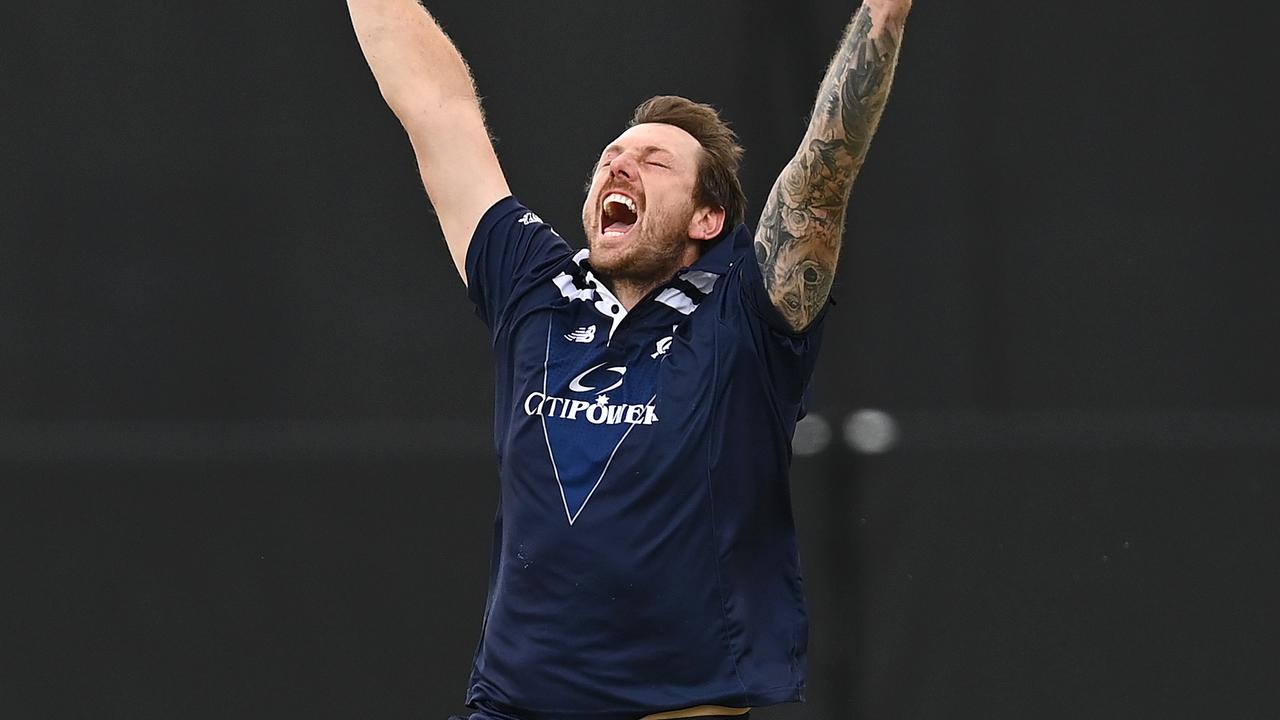 James Pattinson of Victoria. Photo by Quinn Rooney/Getty Images