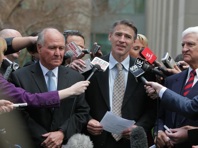 Independent MP's (L-R) Tony Windsor and Rob Oakeshott and Bob Katter holding a press conference at Parliament House in Canberra, are still in discussions with major parties to determine who they will support in hung parliament following 2010 federal election.