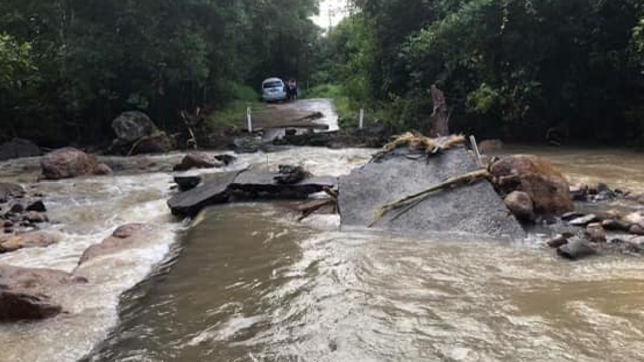 Mullumbimby flooding footage and landslides March 3 2022