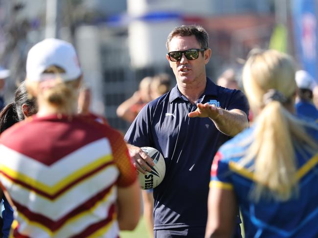 Fittler gives some tips to members of the NSW Country and NSW City women’s teams. Picture: Tim Hunter.