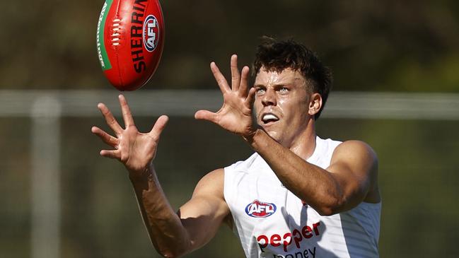 MELBOURNE, AUSTRALIA - FEBRUARY 17: Jack Hayes marks the ball during a St Kilda Saints AFL intra club at RSEA Park on February 17, 2022 in Melbourne, Australia. (Photo by Darrian Traynor/Getty Images)