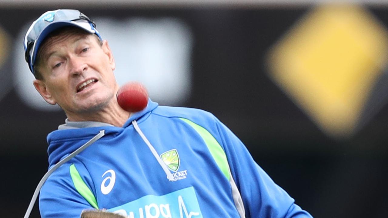 Shane Warne says questions should be asked of Graeme Hick.