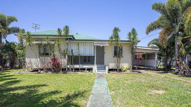 4 Sarina Beach Road, Sarina, is for sale for $265,000. Picture: realestate.com.au