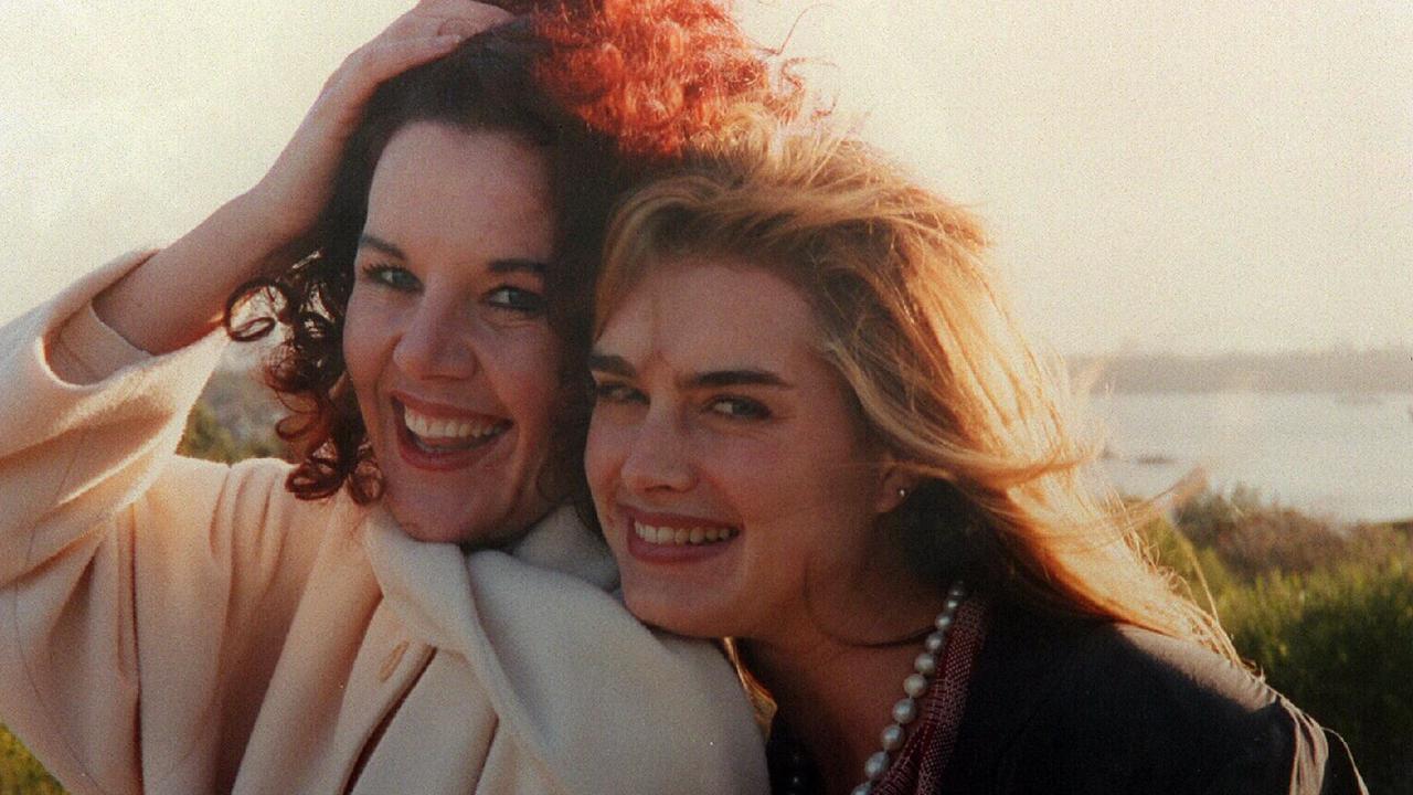 Rhonda Burchmore with American actress, Brooke Shields.