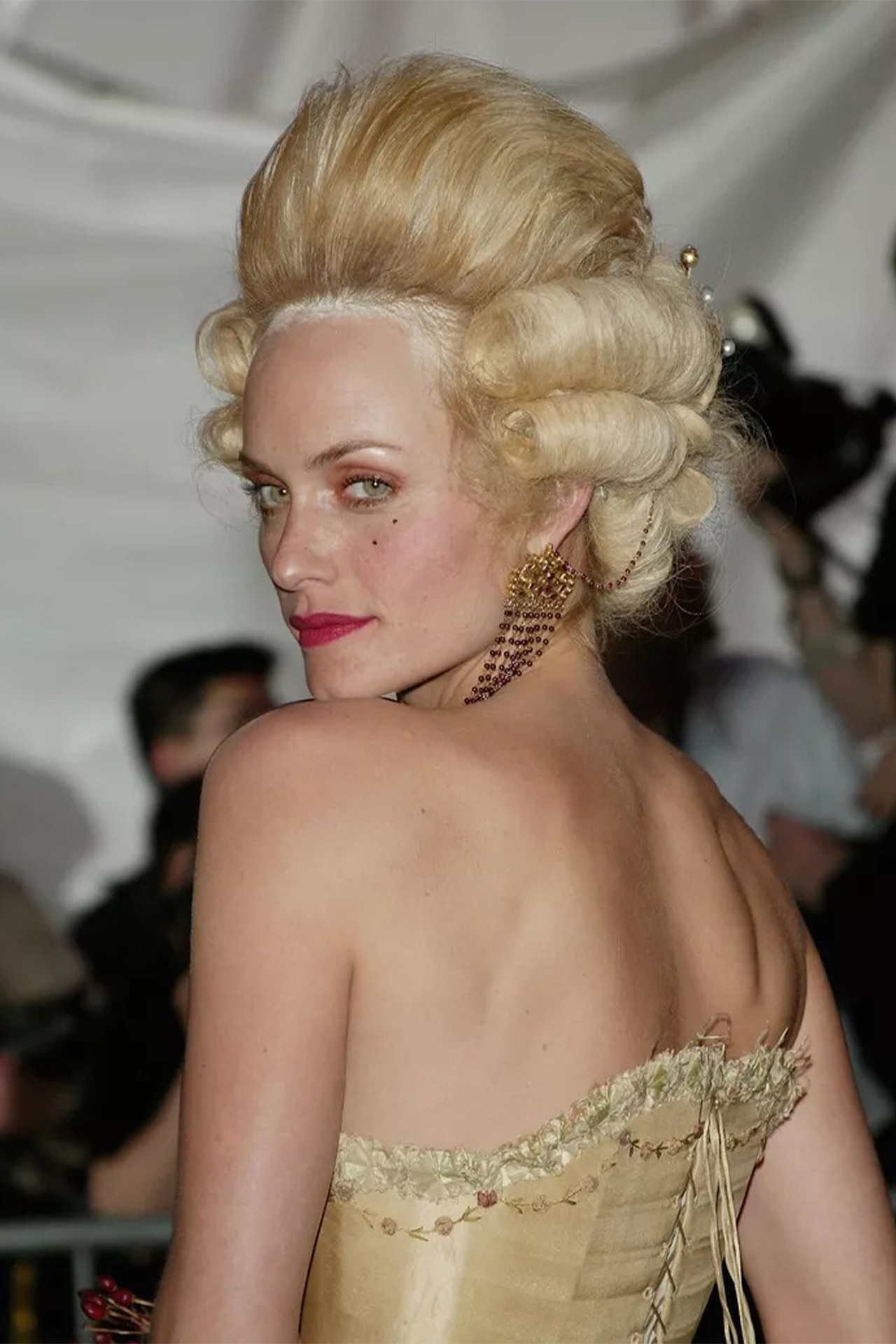 The Best Met Gala Beauty Looks Through The Ages | Daily Telegraph