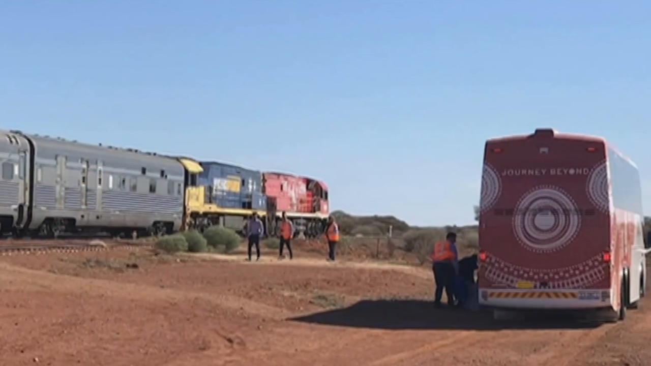 Melbourne passengers removed from The Ghan train into quarantine