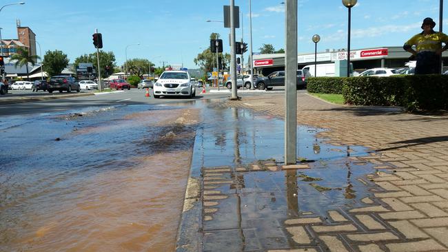 Burst watermain on Fullarton Rd at Eastwood. Picture: Jos Valdman.