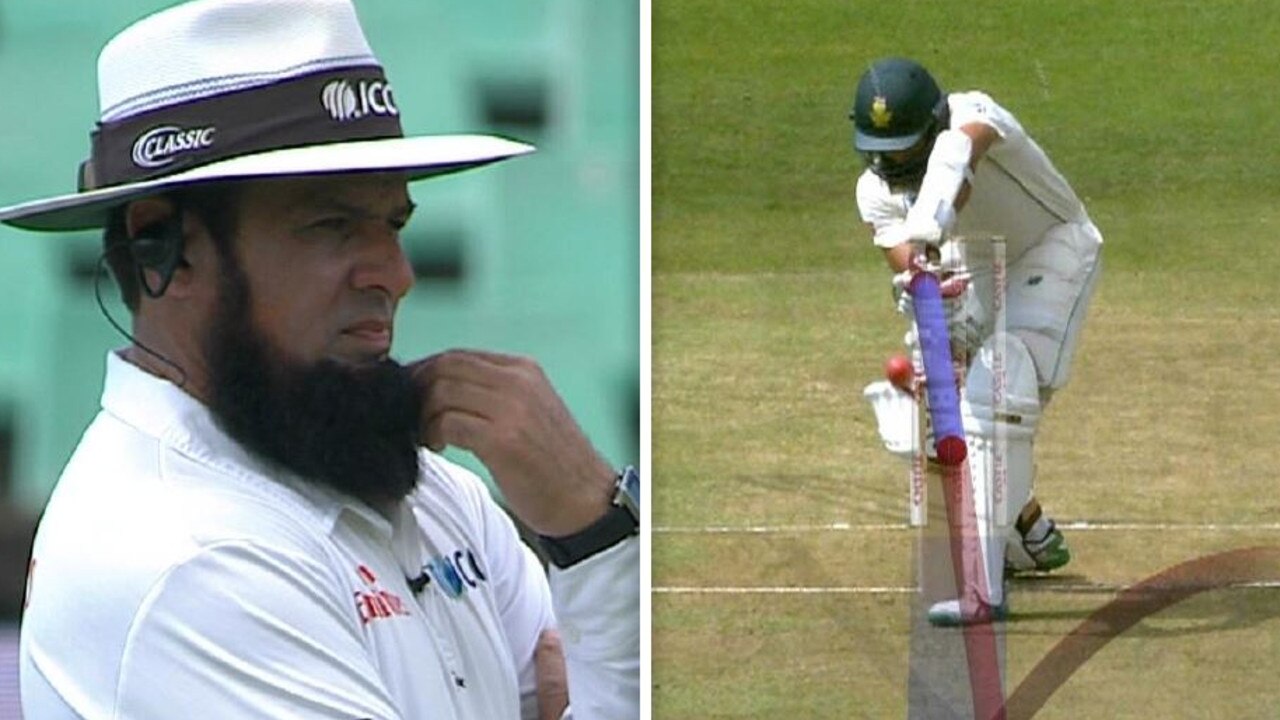 Aleem Dar made two mistakes in one ball.
